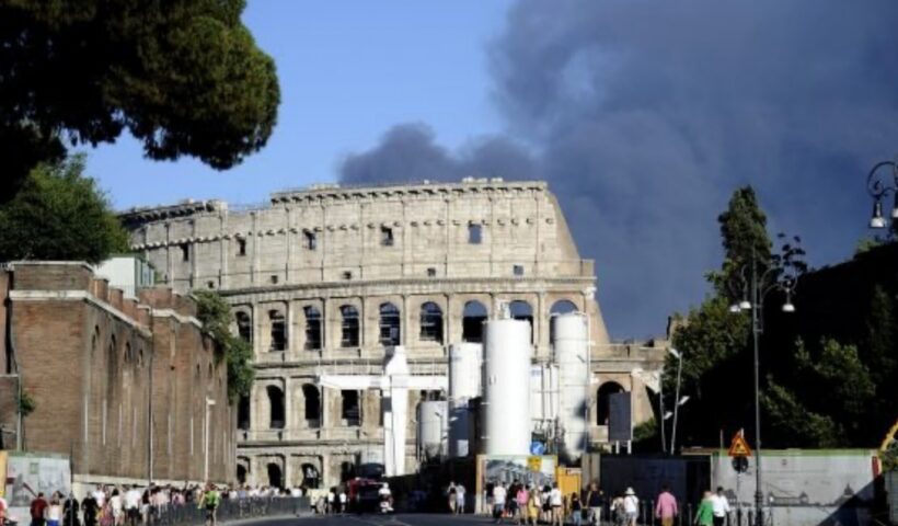 Roma brucia